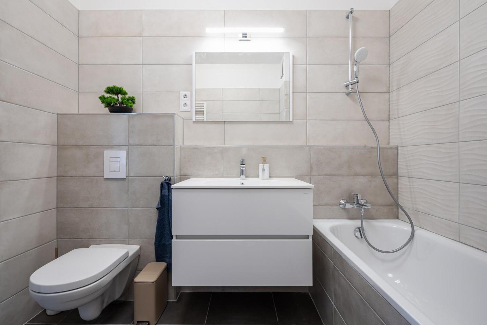 Corvin 5 Stars Luxury With Free Parking Apartament *