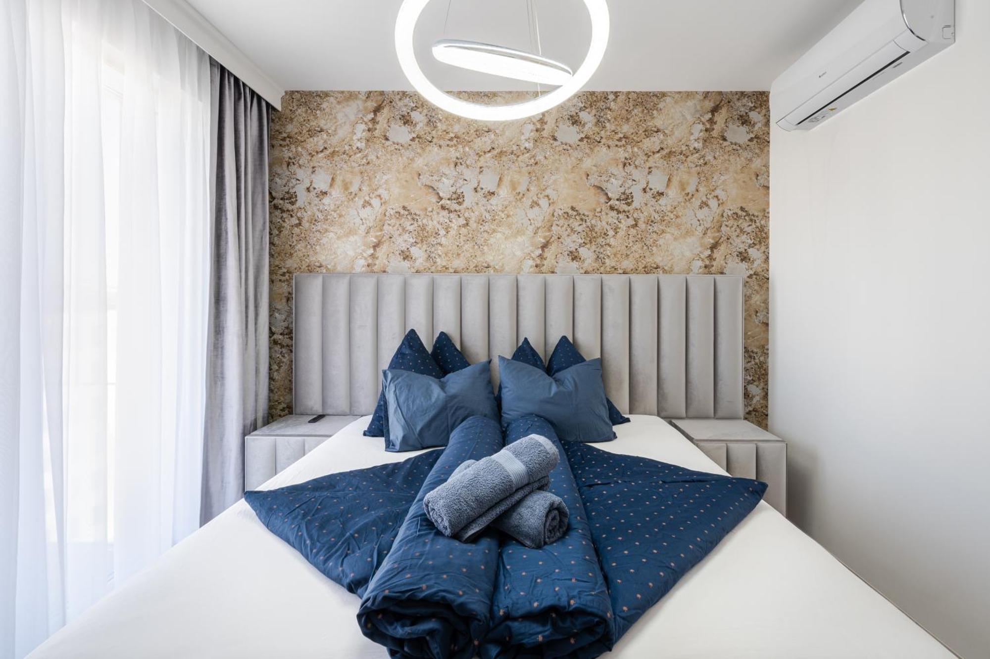 Apartament Corvin 5 Stars Luxury With Free Parking *